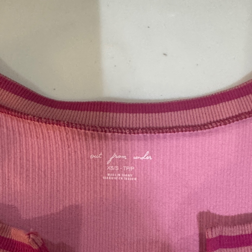 Urban Outfitters Pink Ribbed Top - Picture 2 of 4